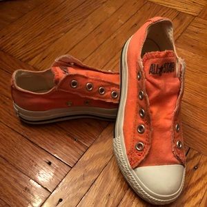 Converse shoelace free sneakers
